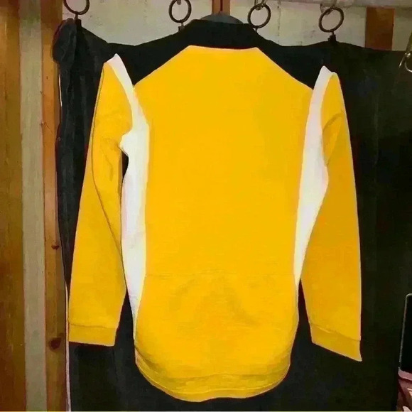 Descente Japan men’s yellow 1/4” zip cotton/wool blend - Picture 3 of 6